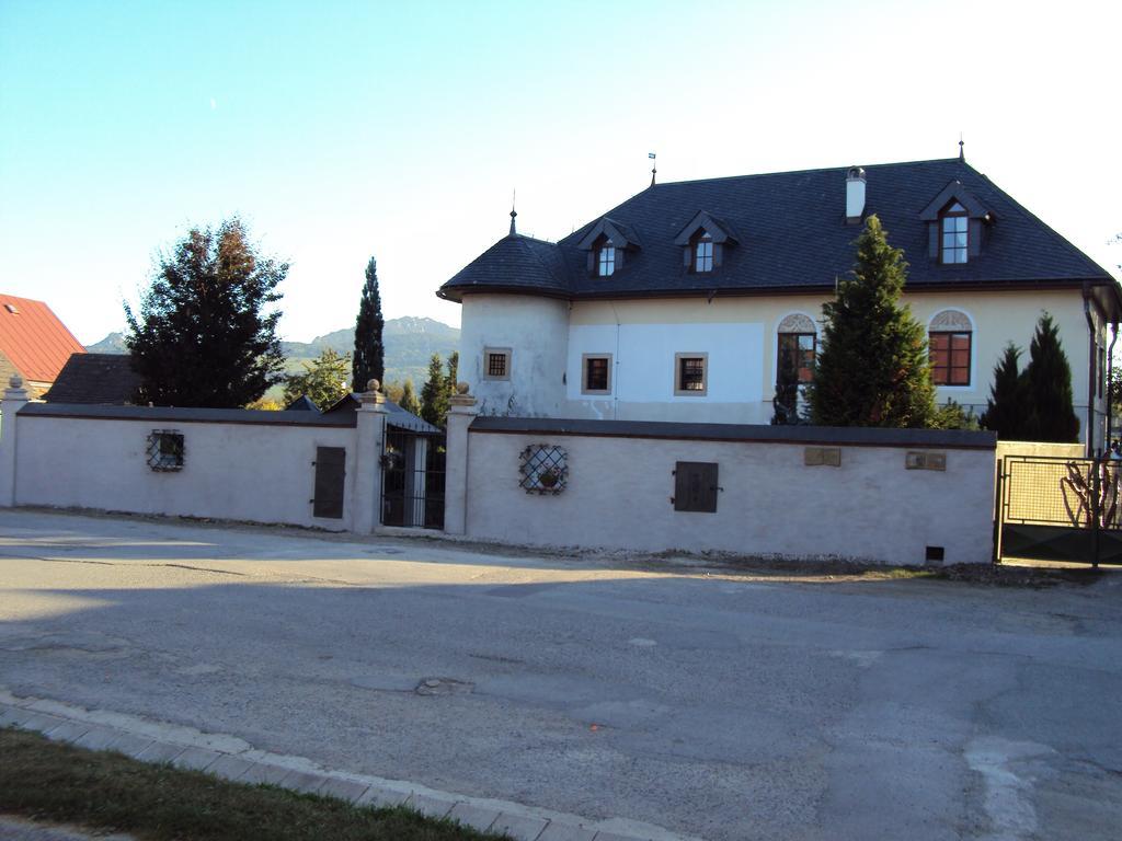 Castle Kastiel Kotesova Apartman Kültér fotó