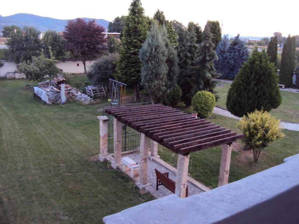 Castle Kastiel Kotesova Apartman Szoba fotó