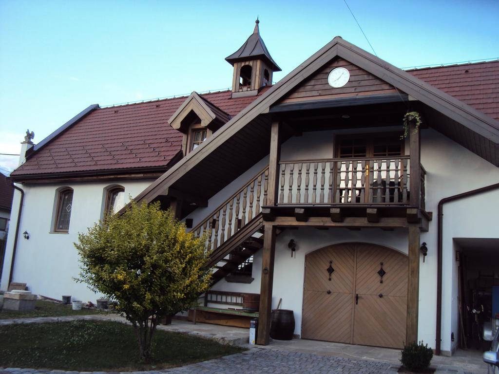 Castle Kastiel Kotesova Apartman Szoba fotó