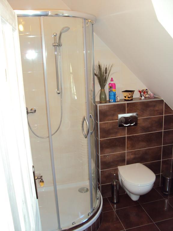 Castle Kastiel Kotesova Apartman Szoba fotó
