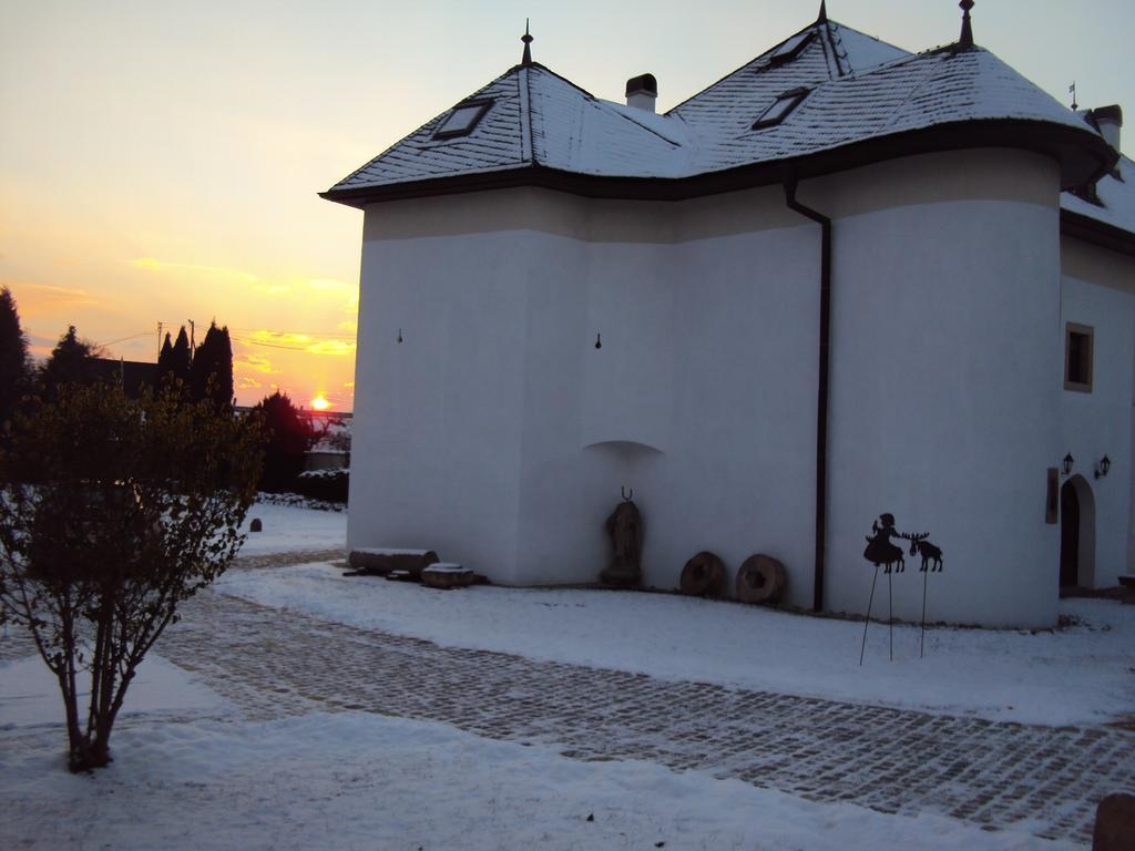 Castle Kastiel Kotesova Apartman Kültér fotó