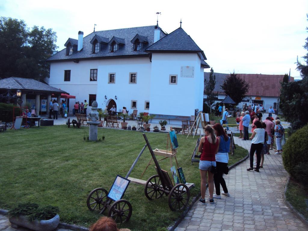 Castle Kastiel Kotesova Apartman Kültér fotó