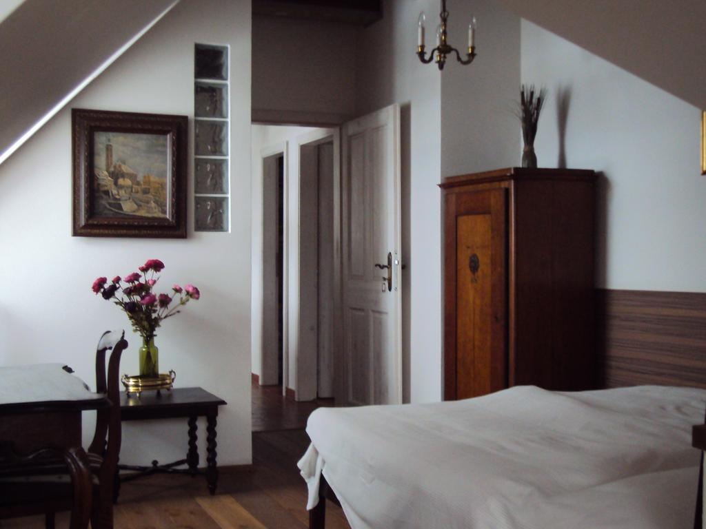 Castle Kastiel Kotesova Apartman Szoba fotó