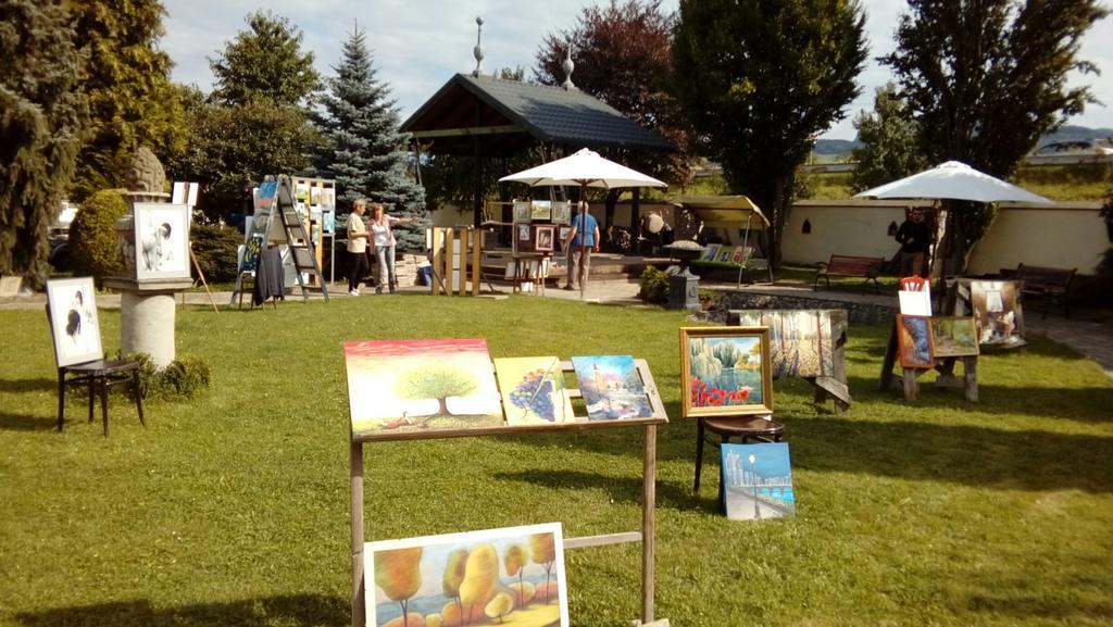 Castle Kastiel Kotesova Apartman Kültér fotó